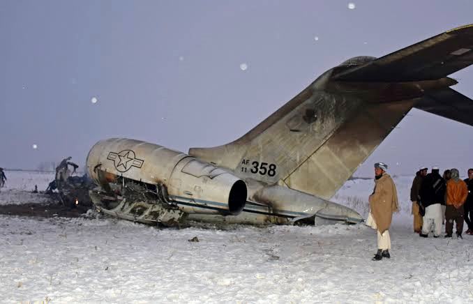 plane crashes in Ghazni Afghanistan