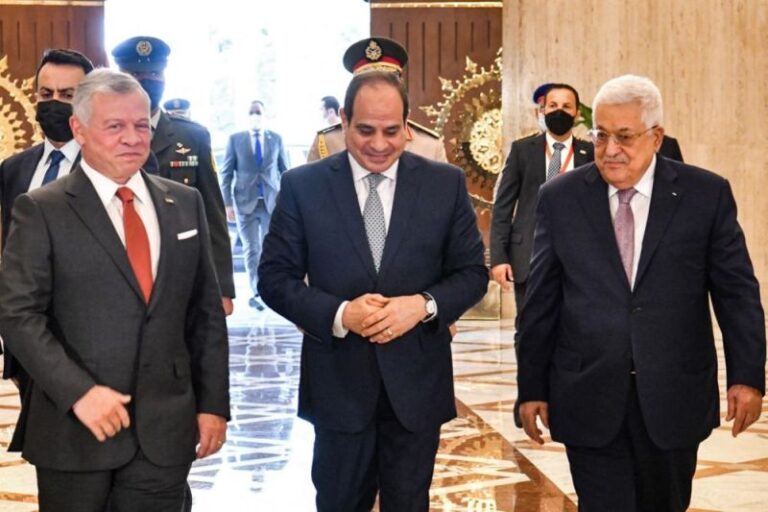 Egypt has called for an emergency Arab summit for a collective response to President Trump's Gaza plan.