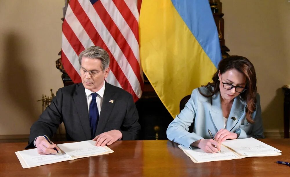 The US and Ukraine sign a long-awaited minerals deal.