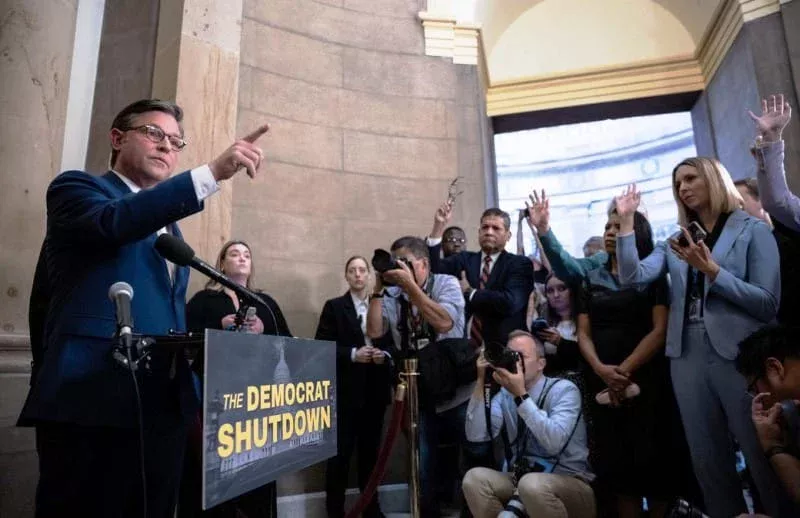 US Senate Votes Fail and Shutdown Extends